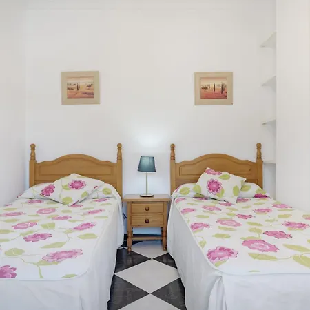 Paqui Conil - Familias Apartment *